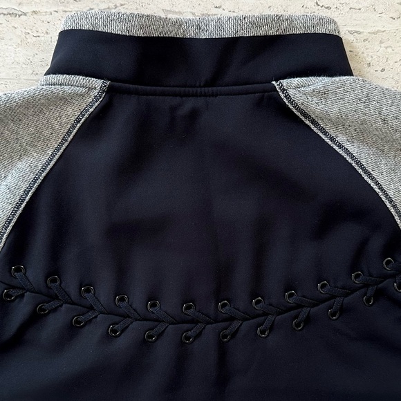 Lululemon Var-City Bomber Jacket | Black / Heathered Black | Size 10 - Picture 8 of 16